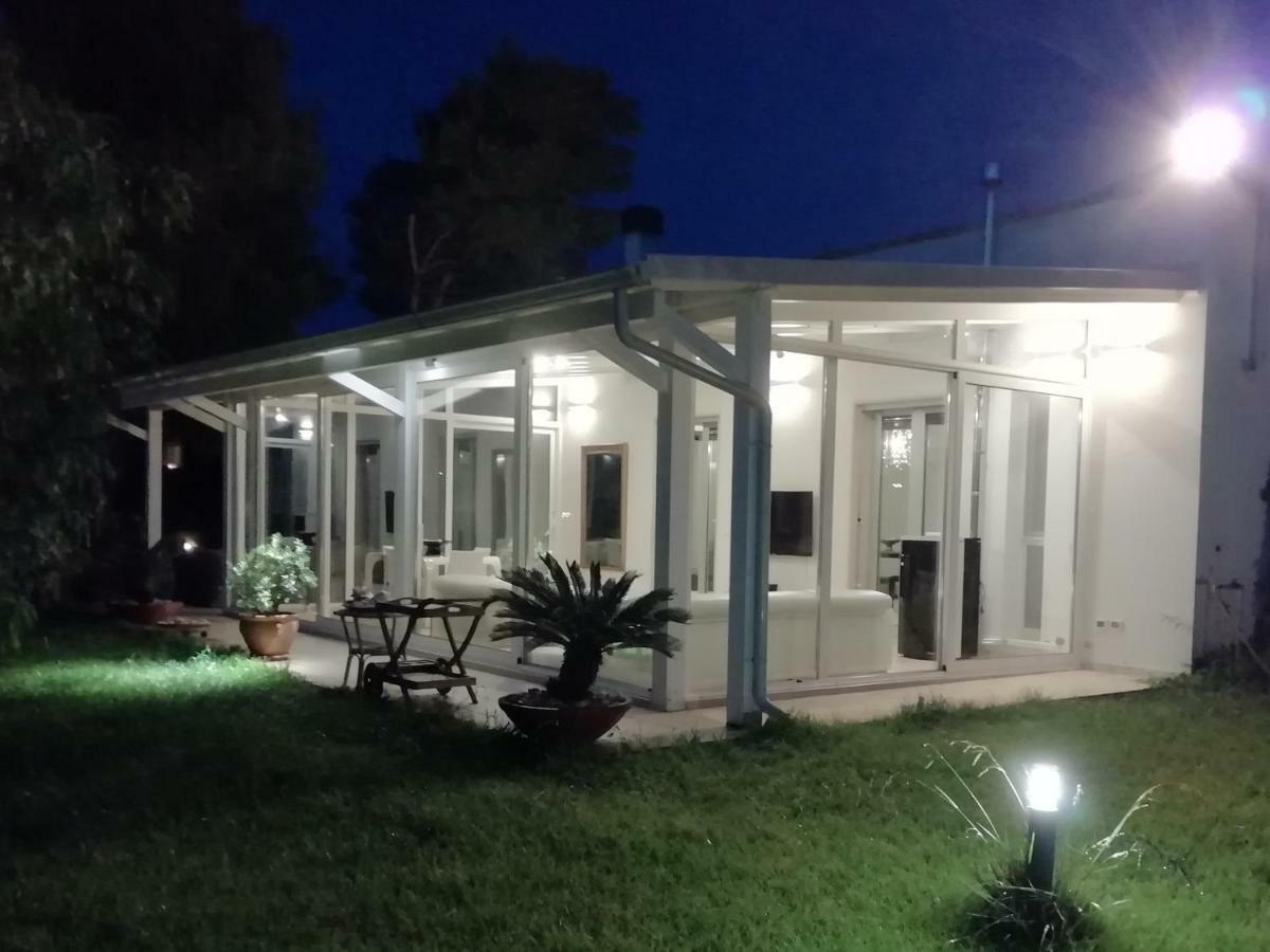 La Dimora Dei Gelsi Villa Castri di Lecce Exterior photo